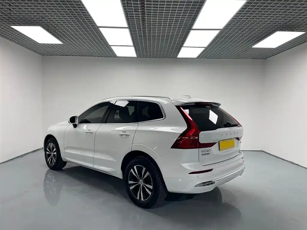 Volvo XC60 2022 из CN, фото 9