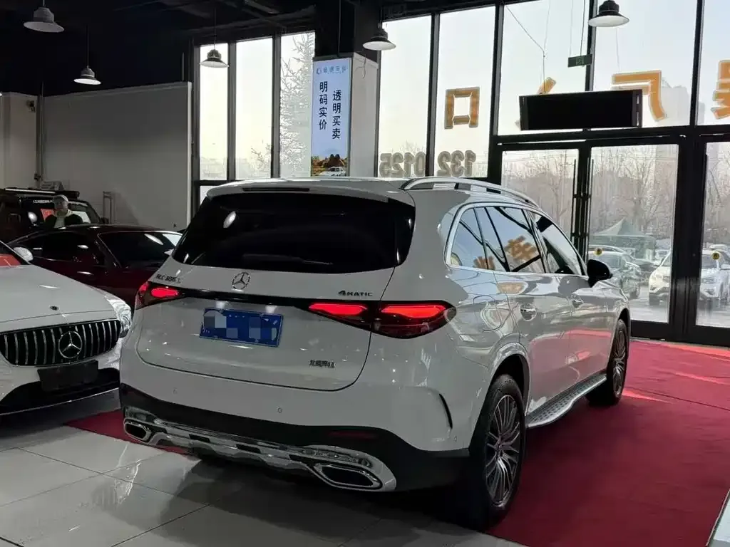 Mercedes-Benz GLC 2023 из CN, фото 9