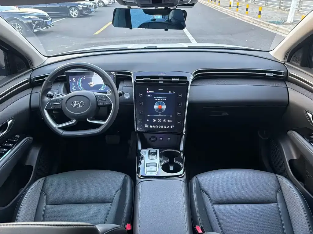 Hyundai Tucson 2022 из CN, фото 2