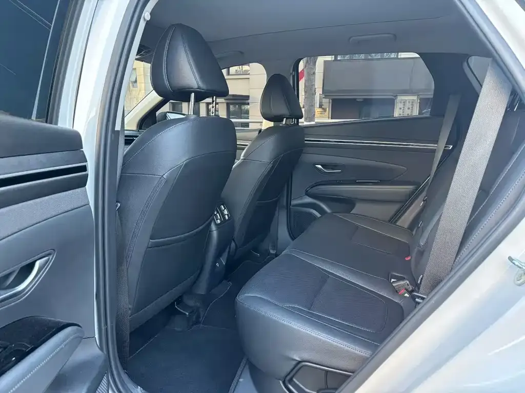 Hyundai Tucson 2022 из CN, фото 8