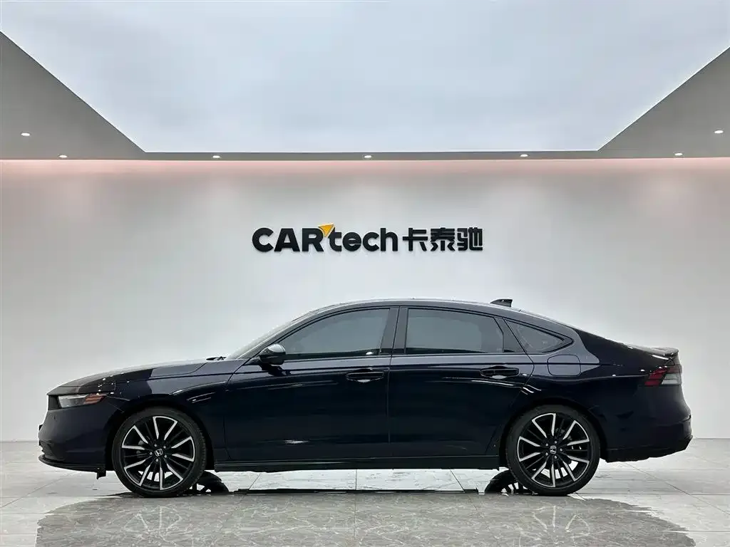 Honda Accord 2023 из CN, фото 8