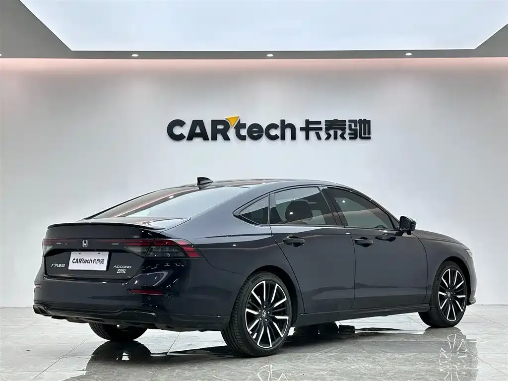 Honda Accord 2023 из CN, фото 2