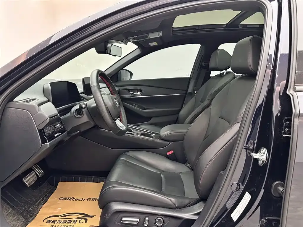 Honda Accord 2023 из CN, фото 10