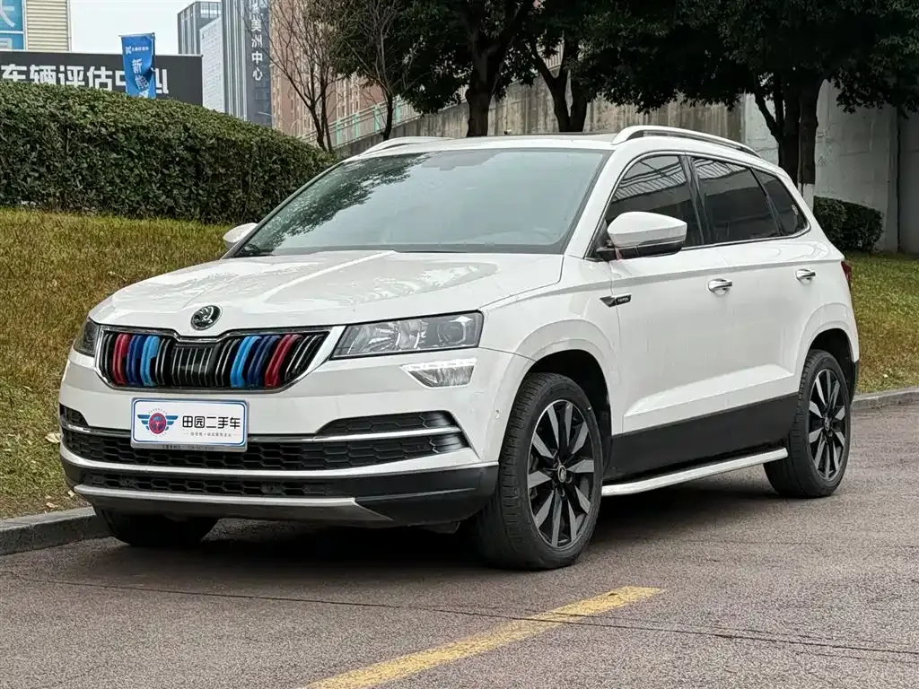 Skoda Karoq — фото 1