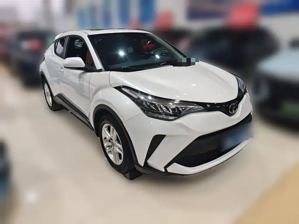 Toyota C-HR 2023 из CN, фото 4