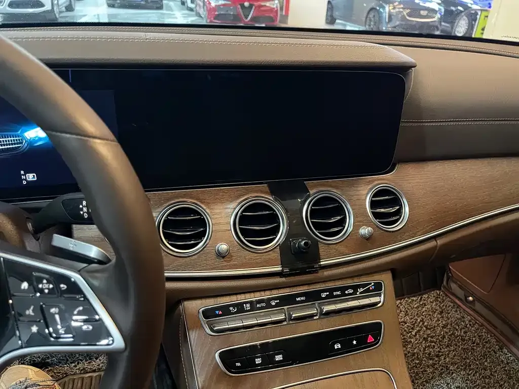 Mercedes-Benz E-Class 2022 из CN, фото 6