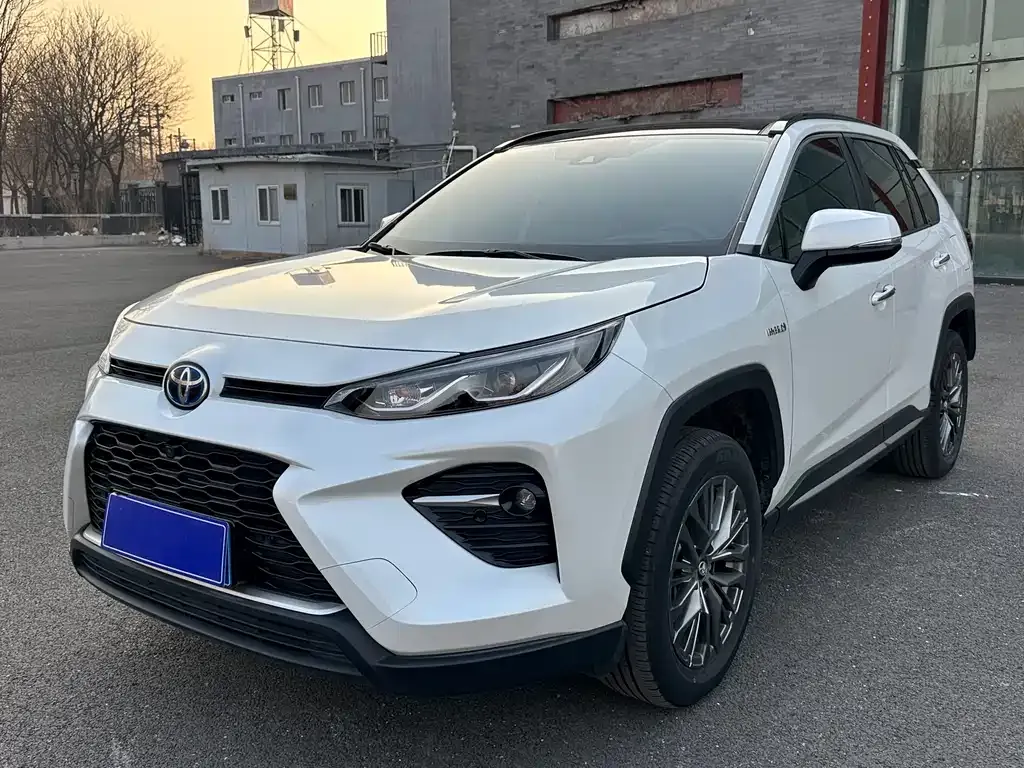 Toyota Wildlander 2023 из CN, фото 1
