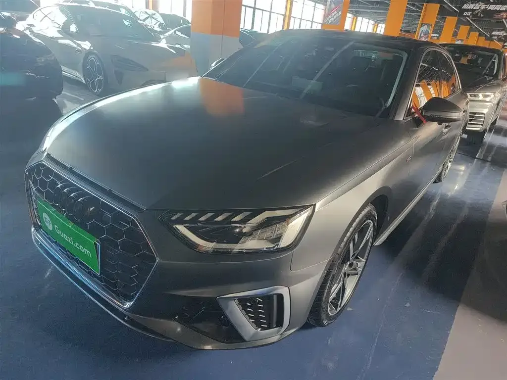 Audi A4L 2021 из CN, фото 2
