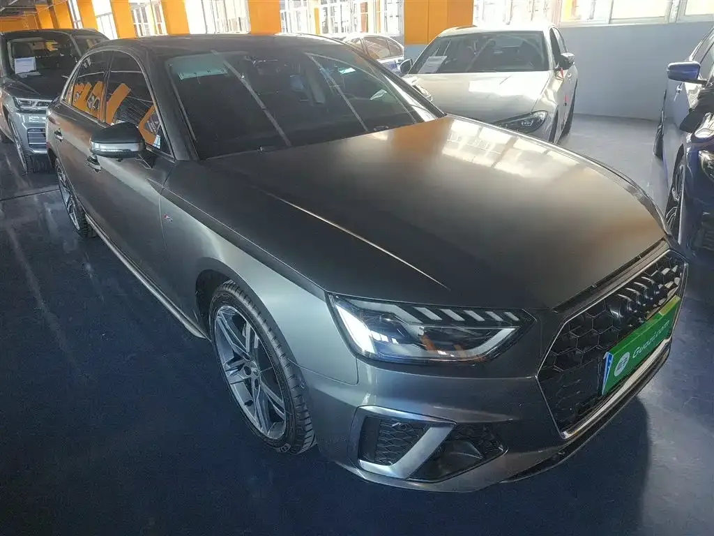 Audi A4L 2021 из CN, фото 4