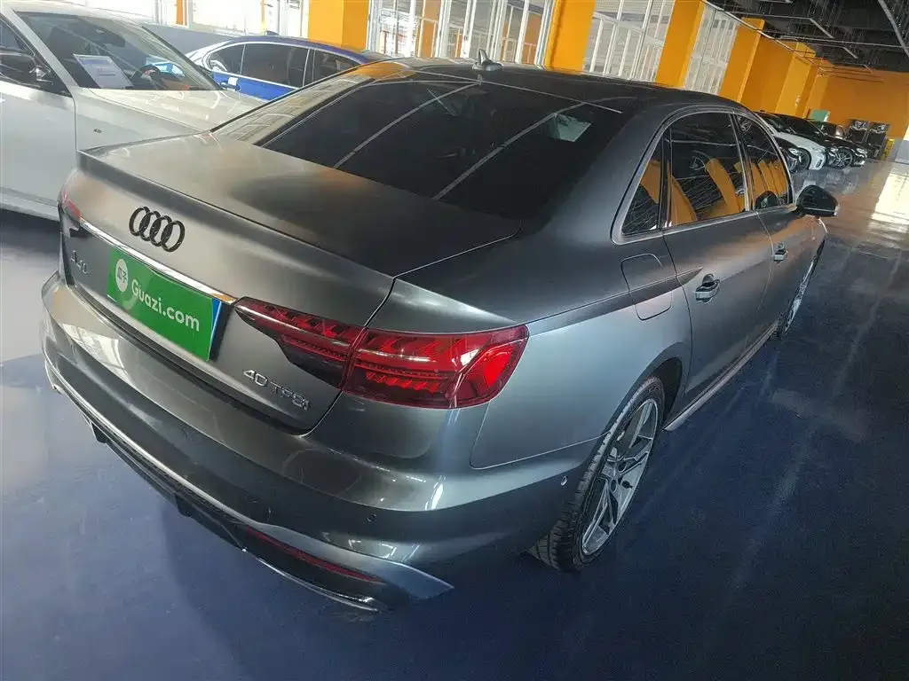 Audi A4L 2021 из CN, фото 7