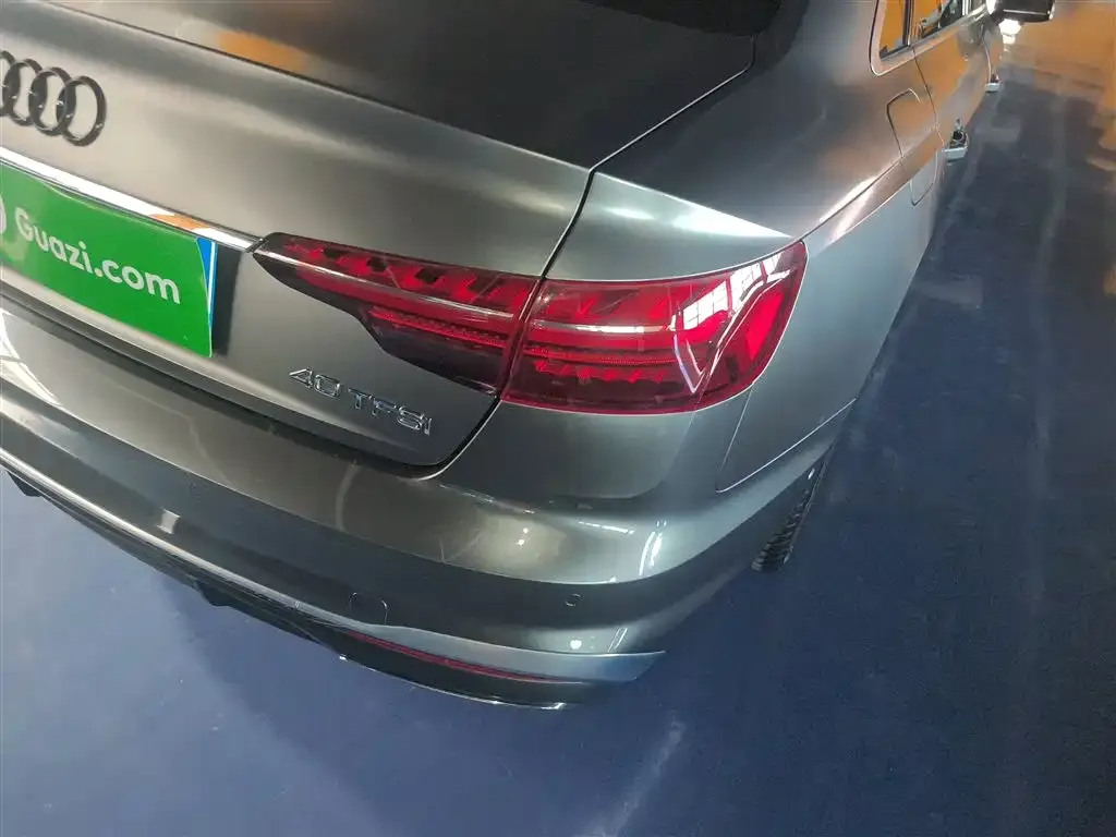 Audi A4L 2021 из CN, фото 8