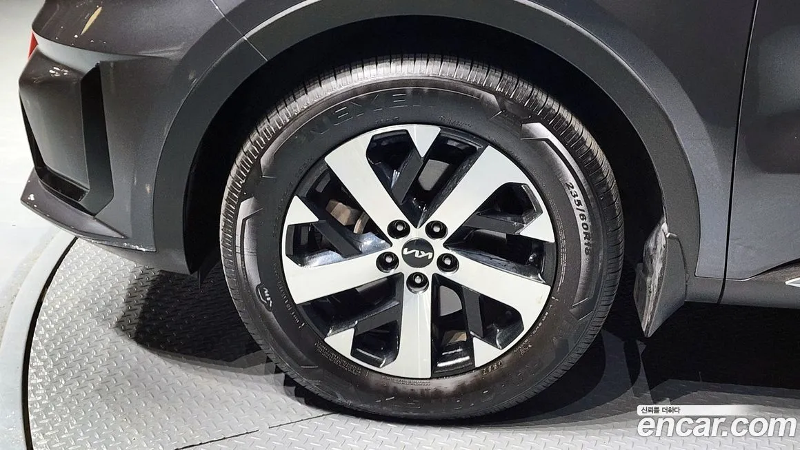 Kia Sorento — фото 5