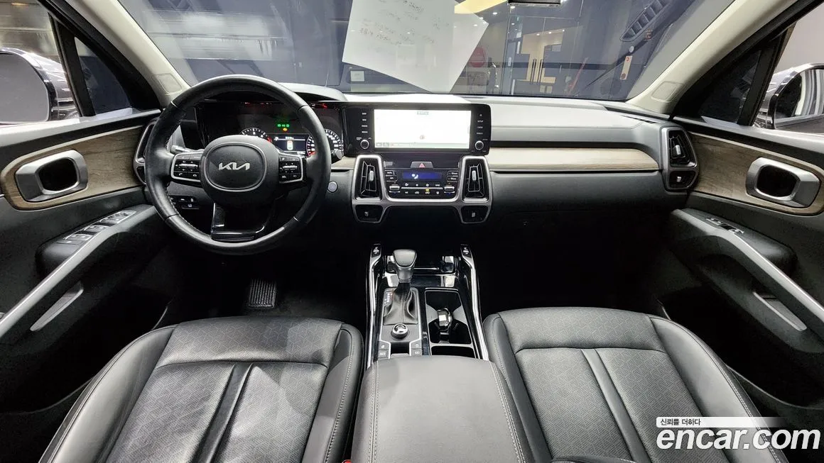 Kia Sorento — фото 7