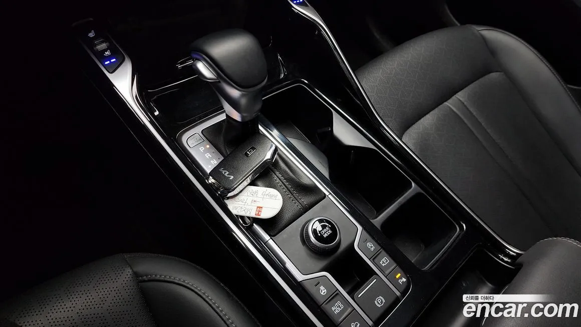 Kia Sorento — фото 9