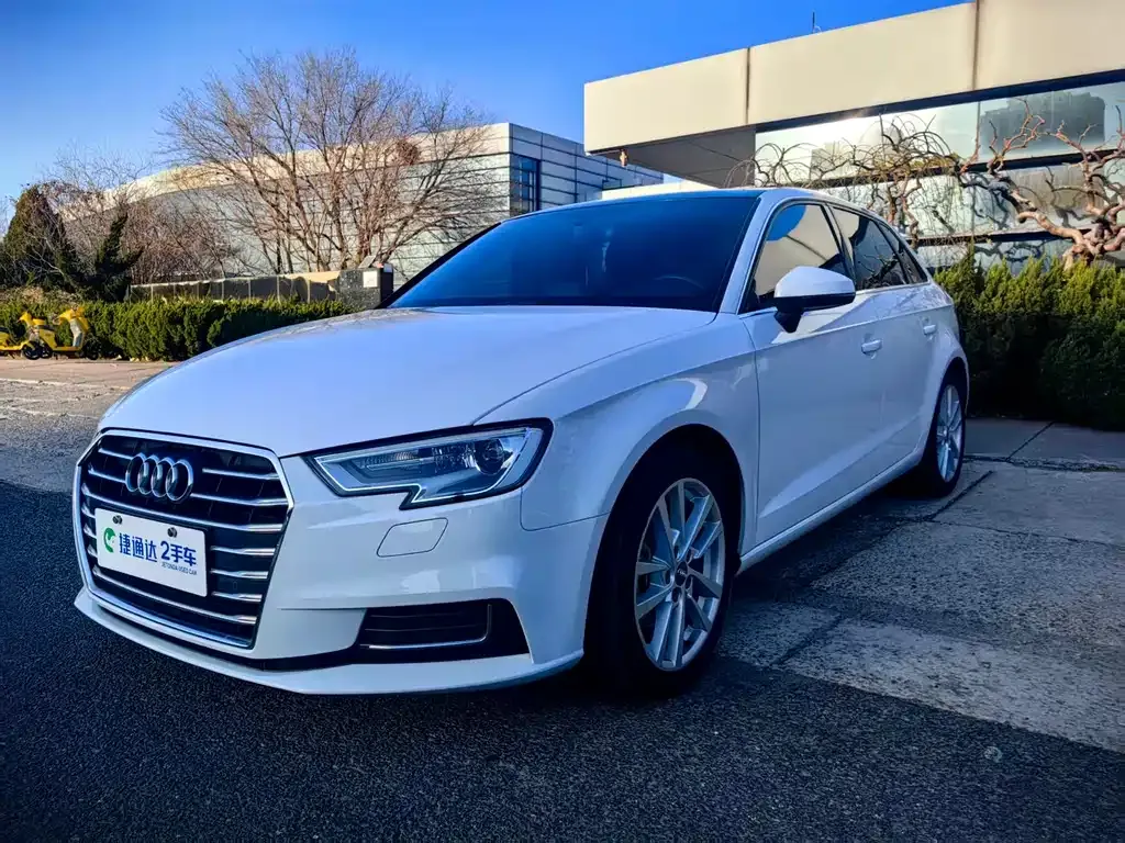 Audi A3 2021 из CN, фото 1