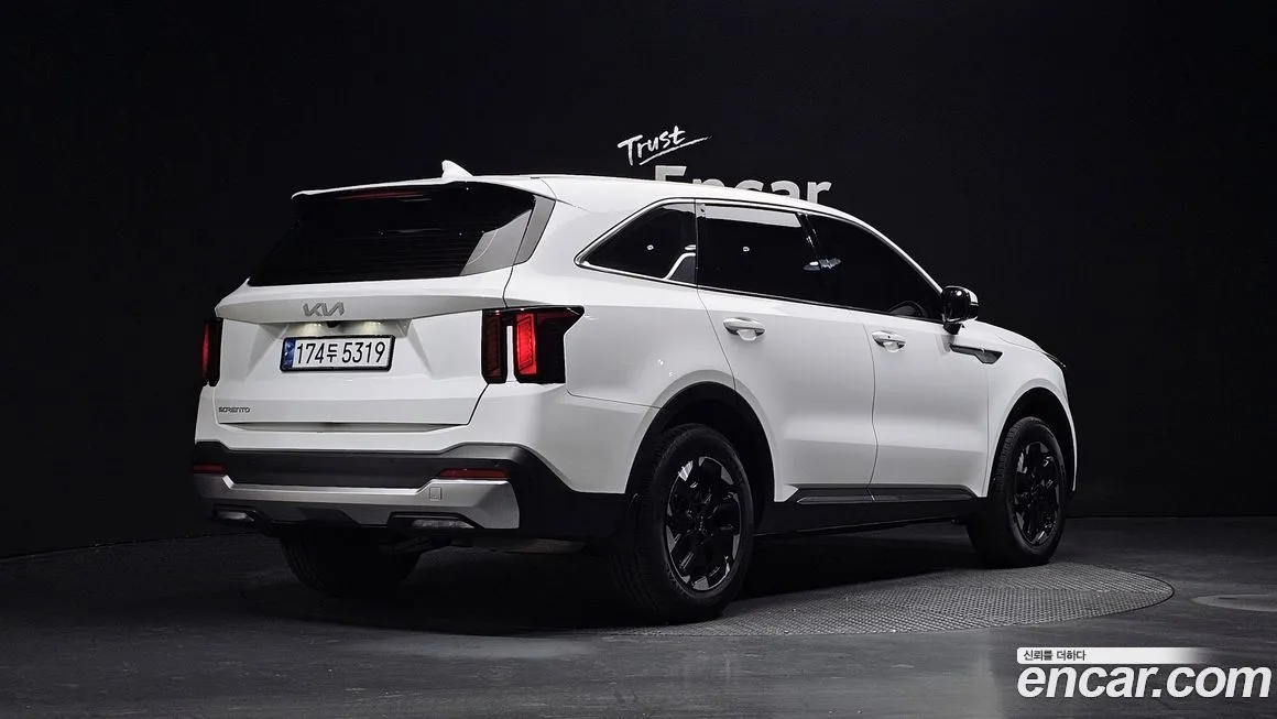 Kia Sorento — фото 5