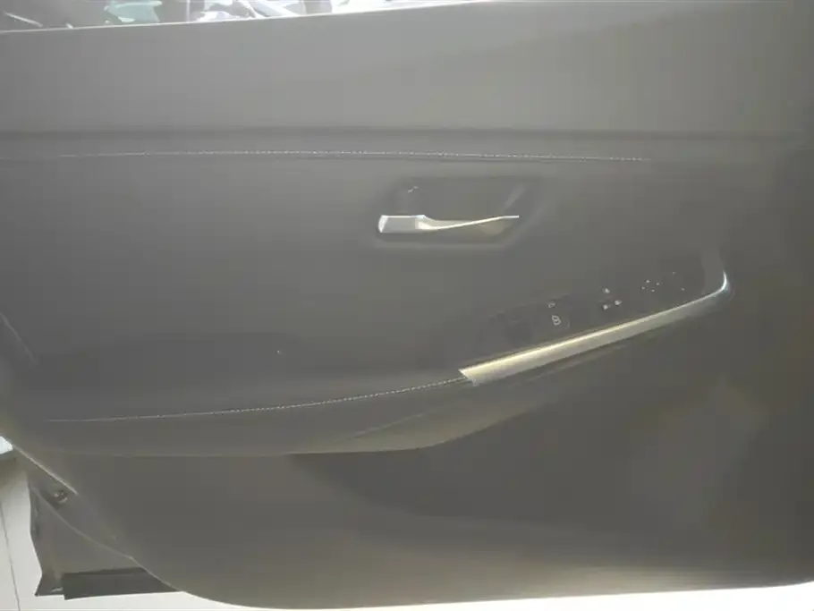 Nissan Sylphy 2021 из CN, фото 2