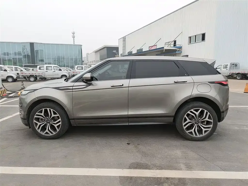 Land Rover Evoque PHEV 2023 из CN, фото 8