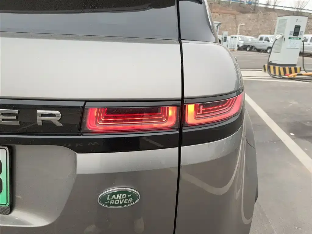 Land Rover Evoque PHEV 2023 из CN, фото 2