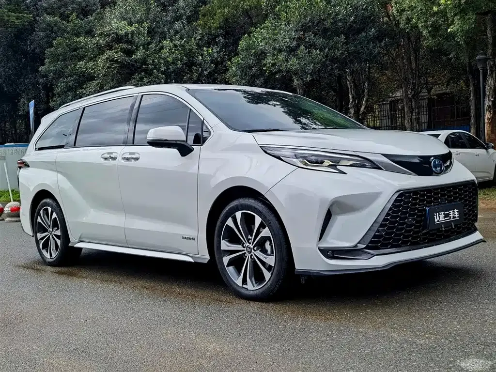 Toyota Granvia 2024 из CN, фото 3