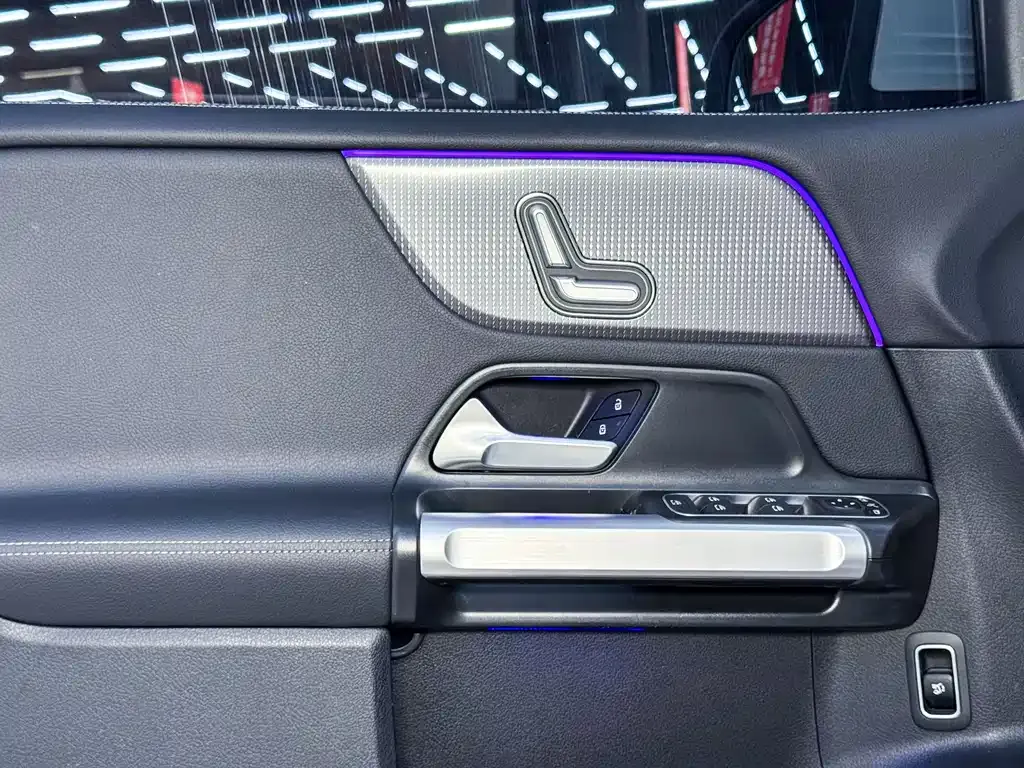Mercedes-Benz GLB 2023 из CN, фото 5