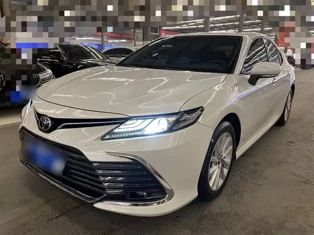 Toyota Camry 2023 из CN, фото 1