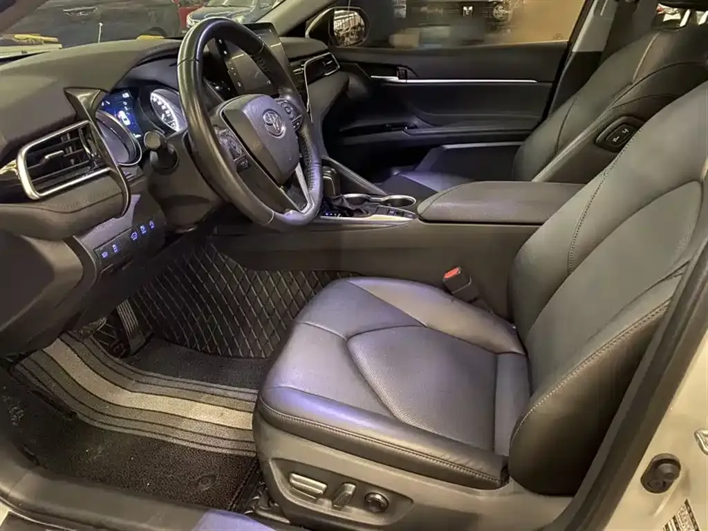 Toyota Camry 2023 из CN, фото 6
