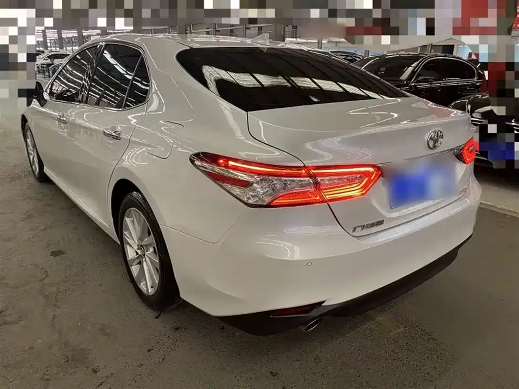 Toyota Camry 2023 из CN, фото 4