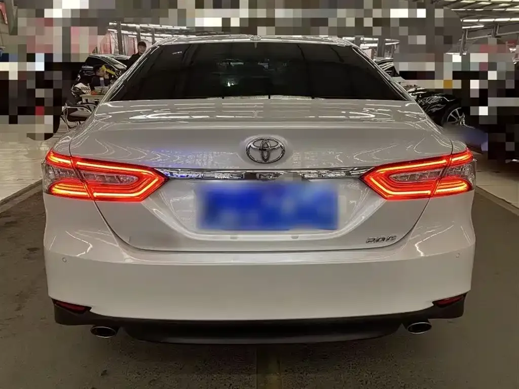 Toyota Camry 2023 из CN, фото 10
