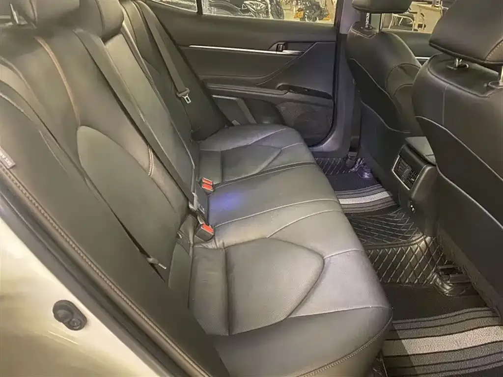 Toyota Camry 2023 из CN, фото 9