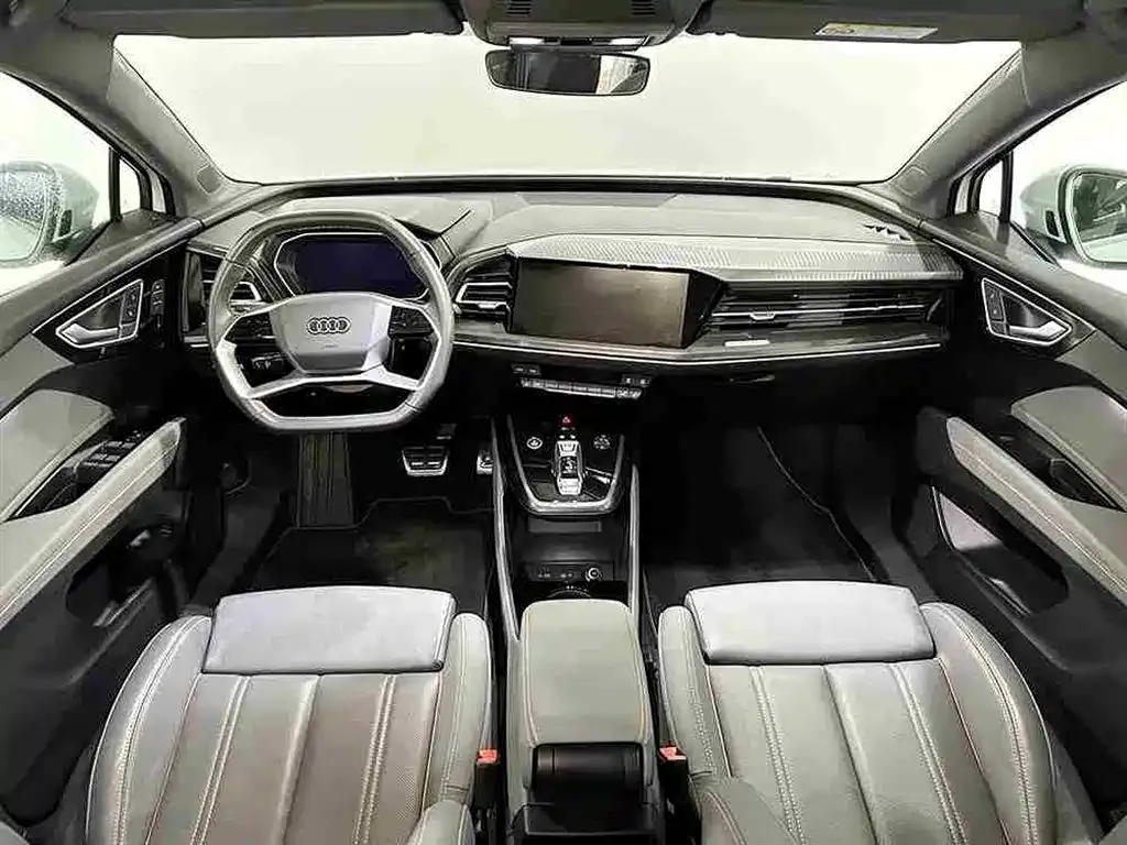 Audi Q4 e-tron — фото 9