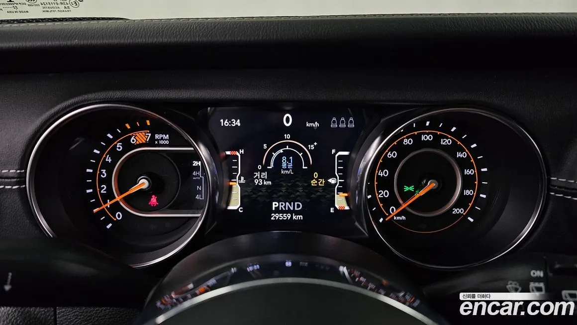 Jeep Wrangler 2022 из KR, фото 5