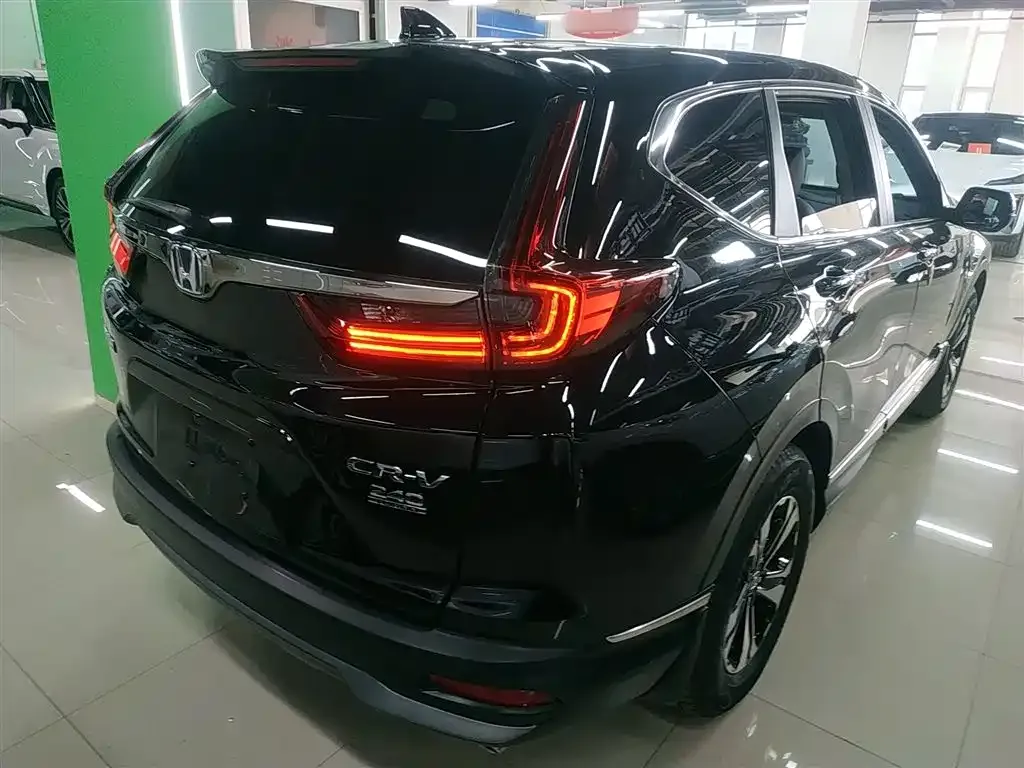 Honda CR-V — фото 10