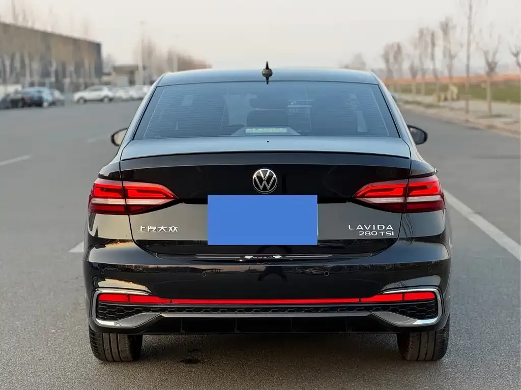 Volkswagen Lavida 2023 из CN, фото 7