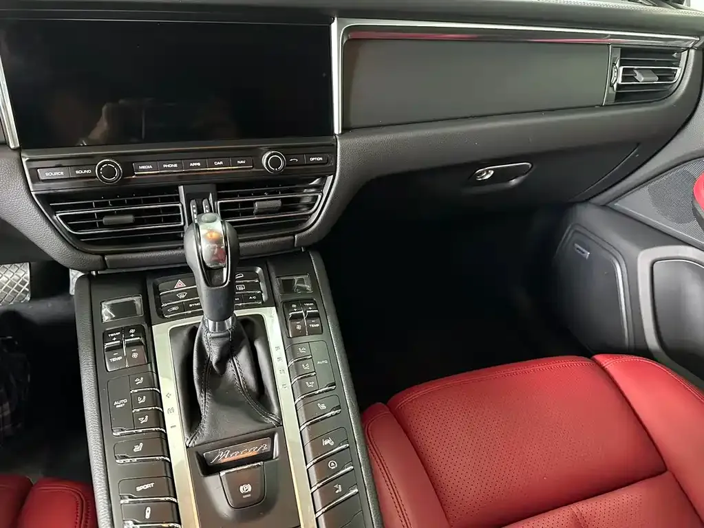 Porsche Macan 2021 из CN, фото 4