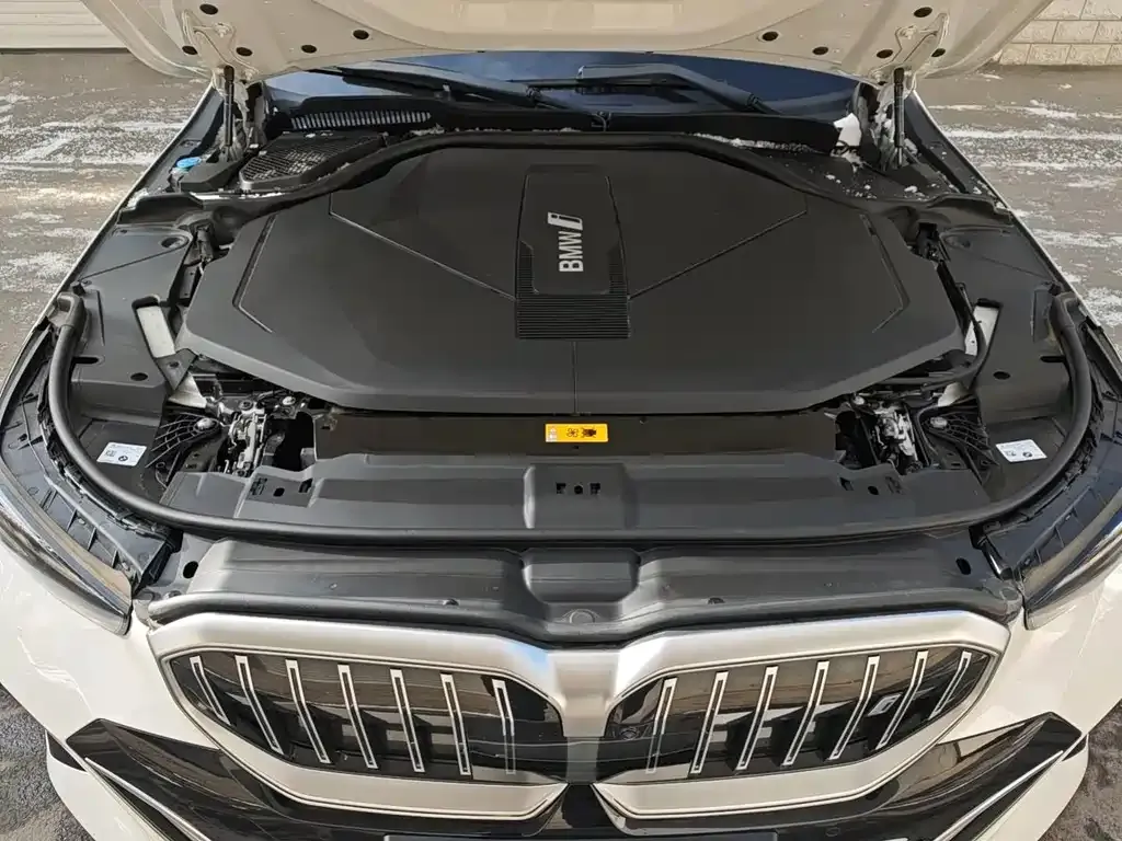 BMW i5 2025 из CN, фото 8