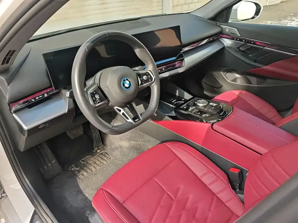 BMW i5 2025 из CN, фото 3