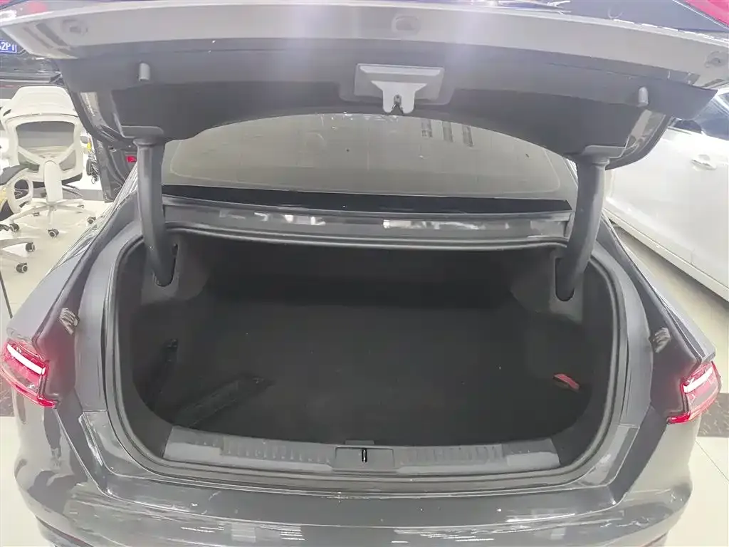 Lincoln Z 2022 из CN, фото 3