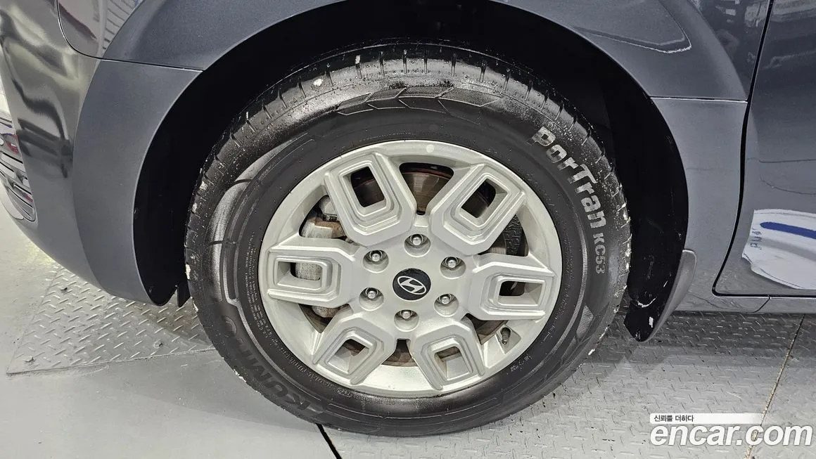 Hyundai Staria 2025 из KR, фото 3