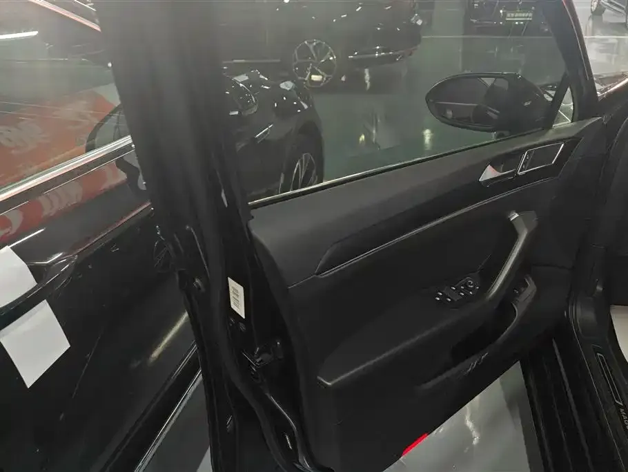 Volkswagen Passat 2022 из CN, фото 7
