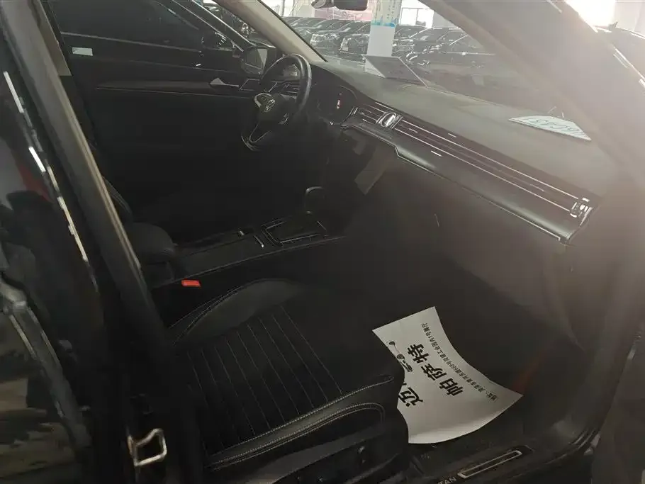 Volkswagen Passat 2022 из CN, фото 6