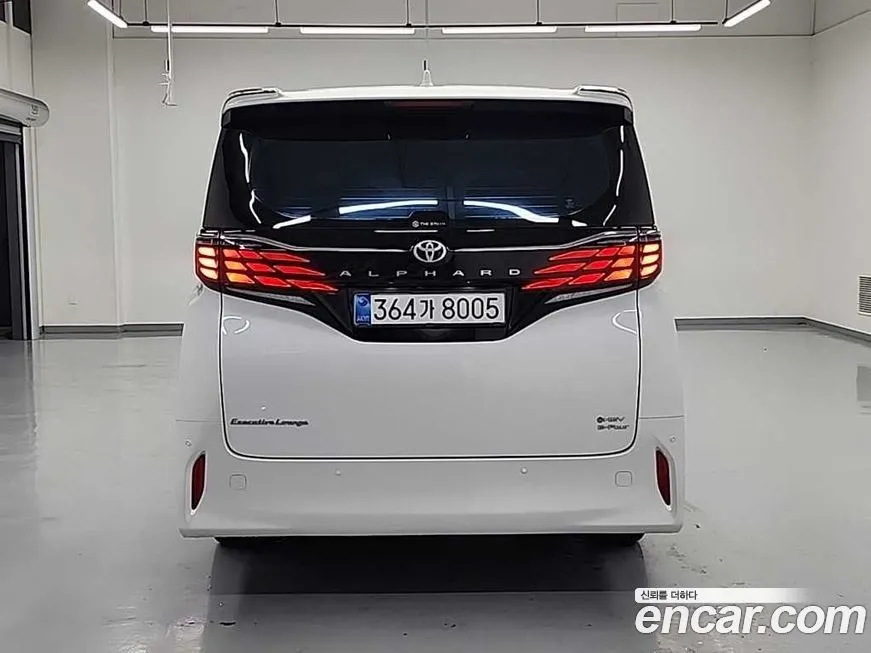 Toyota Alphard — фото 3