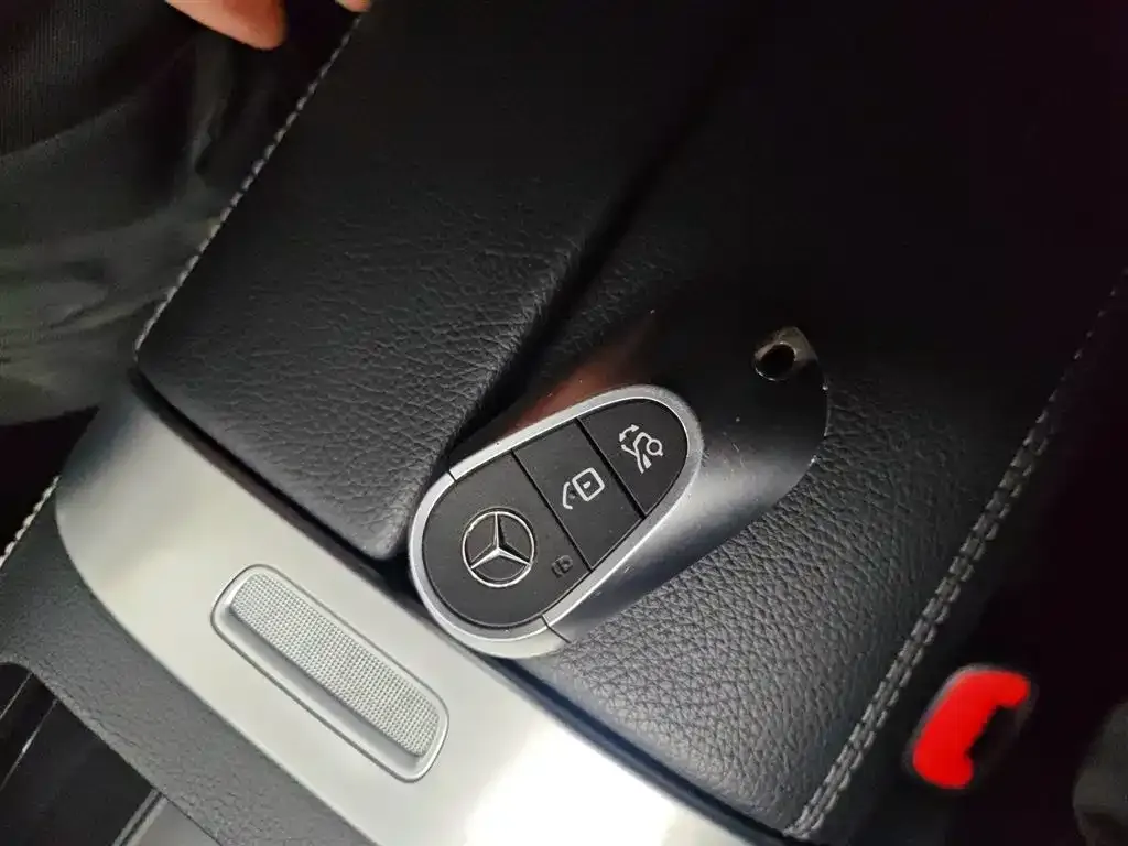 Mercedes-Benz C-Class New Energy 2022 из CN, фото 2