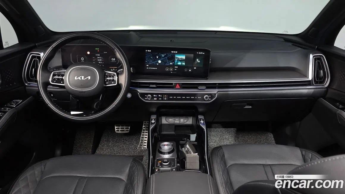 Kia Sorento — фото 7