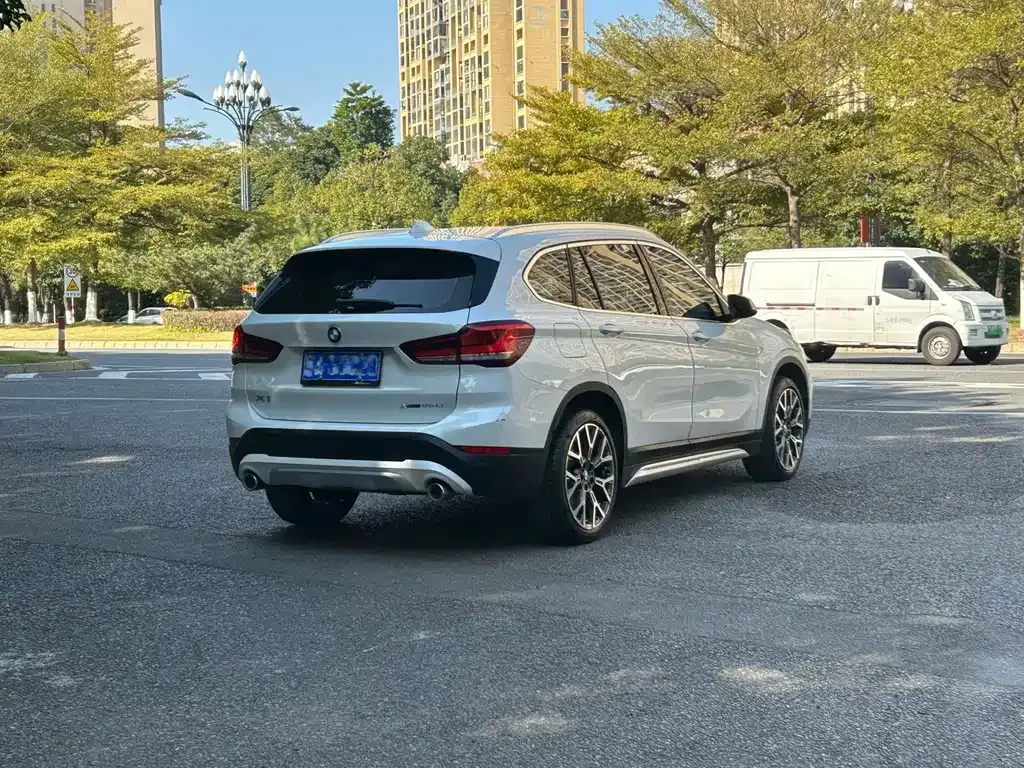 BMW X1 2021 из CN, фото 6