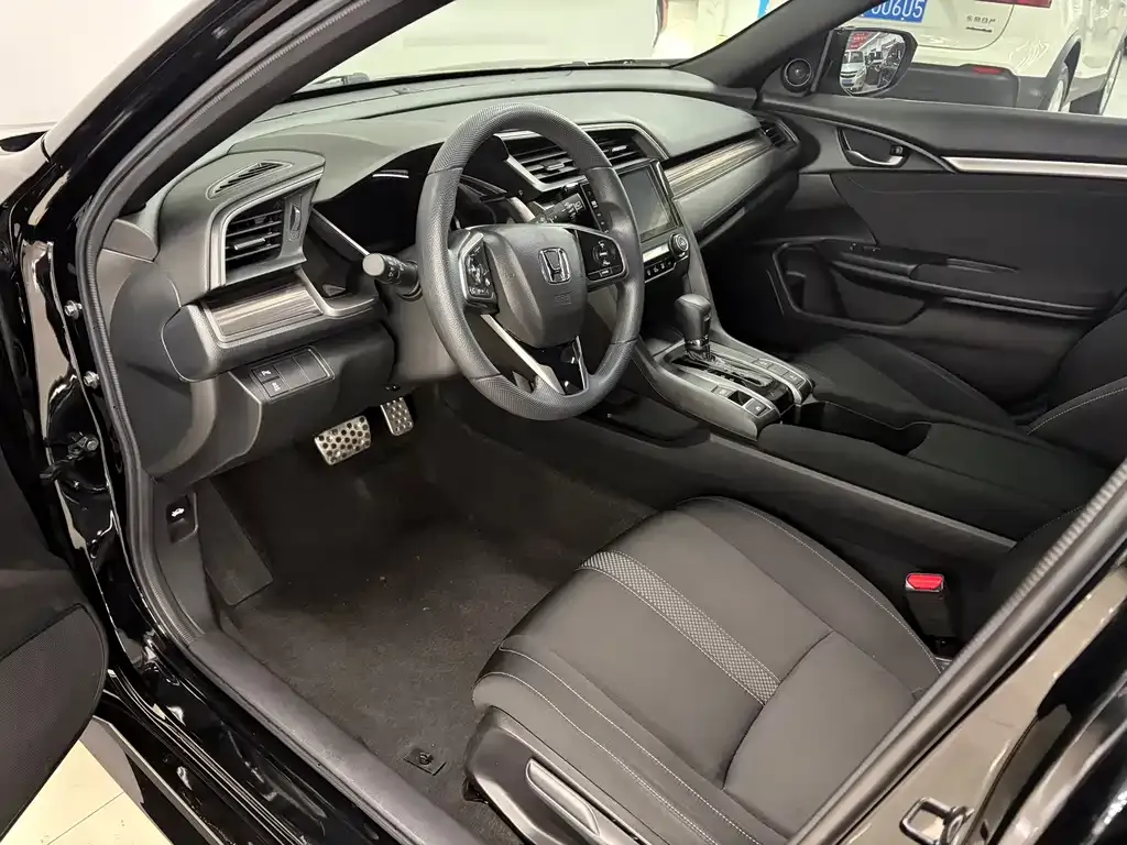 Honda Civic — фото 4
