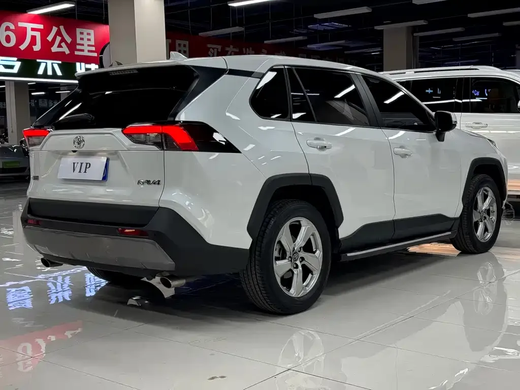 Toyota RAV4 2022 из CN, фото 8