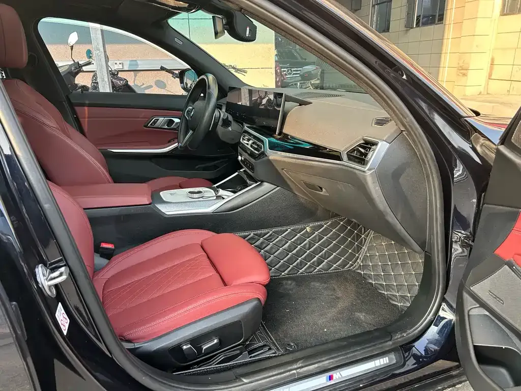 BMW 3 Series 2023 из CN, фото 4