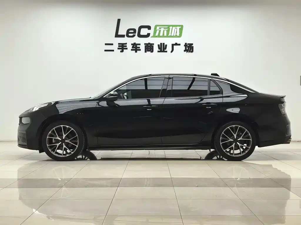 Lynk & Co 03 2021 из CN, фото 6