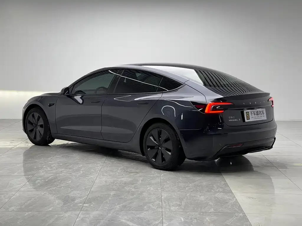 Tesla Model 3 2025 из CN, фото 4